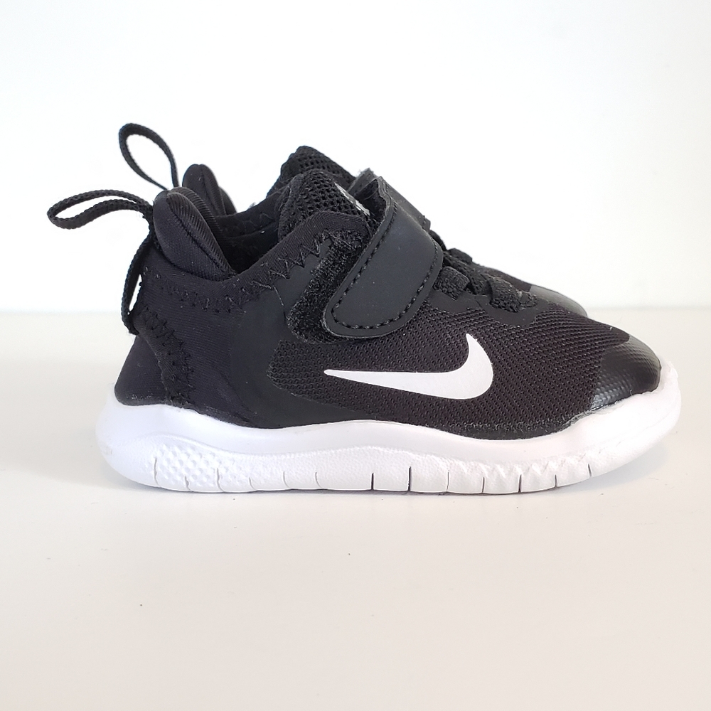 Nike FREE RN Kids Shoes